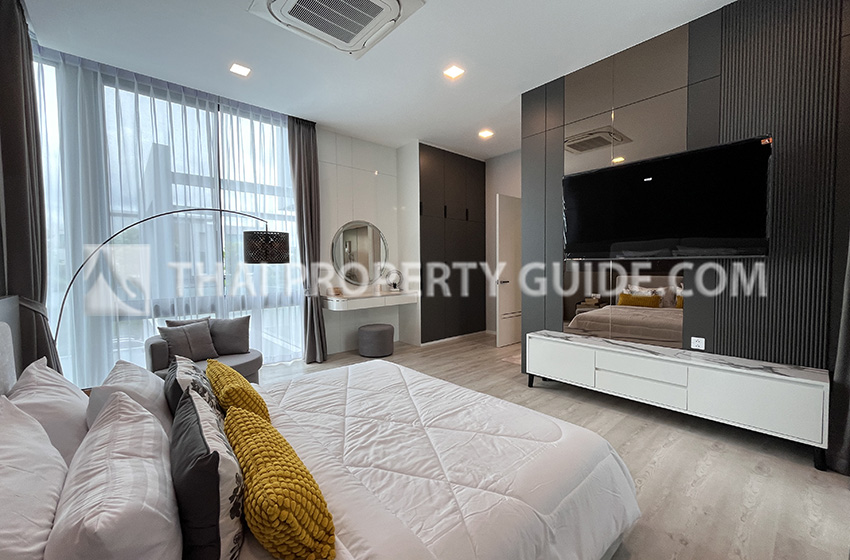 House with Private Pool in Krung Thep Kritha 